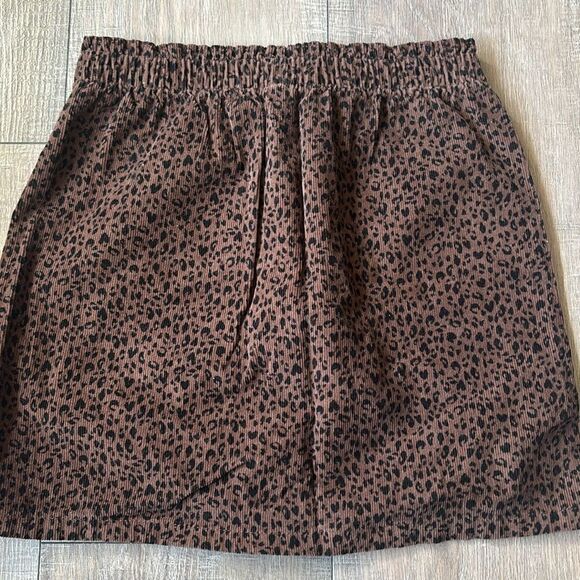 Old Navy Girls Skirt Size 10/12 - Picture 2 of 3